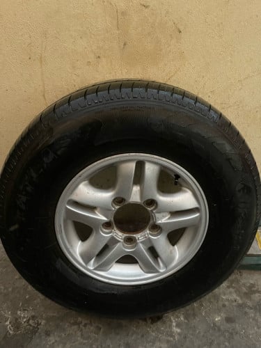 កង់សាគួរ Lexus 470 សំបកនៅថ្មី 2023