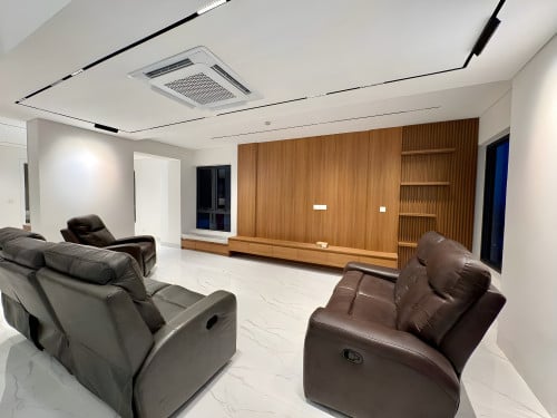 𝐅𝐨𝐫 𝐑𝐞𝐧𝐭: New Penthouse 300sqm – Toul Kork Area