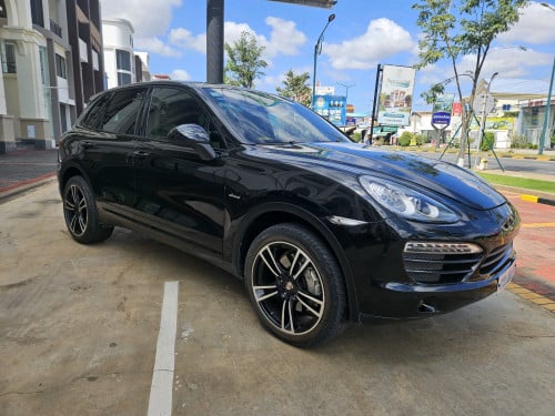 លក់ PORSCHE CAYENNE 2013 ម៉ាស៊ូត