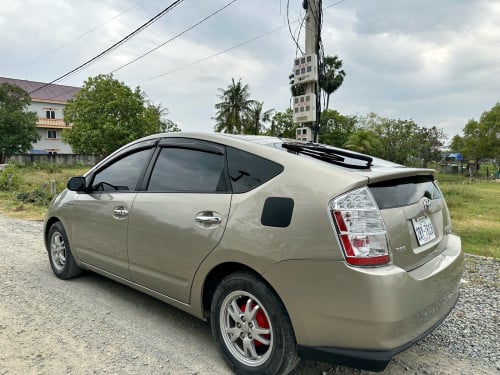 ឡានលក់ Prius ឆ្នាំ08 full option ឡានស្អាត