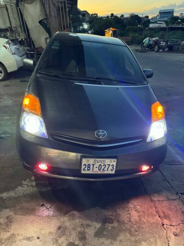 លក់ Prius 08 Full option