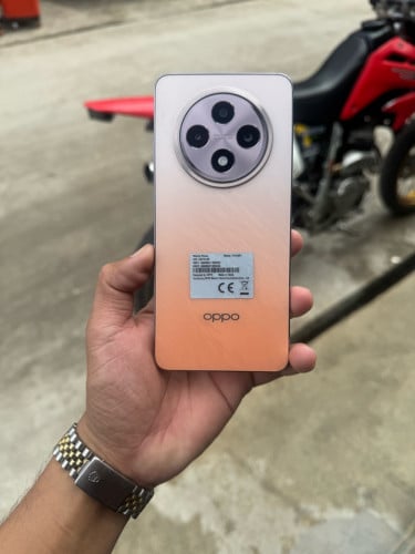 #Reno12F (Ram8G+4G/Rom256G) សាណុំសុីនស្អាត