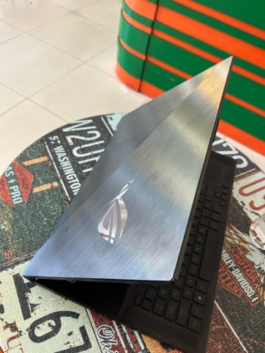 ចង់ដូរប្រេី Rog strix ម្តងបងៗ