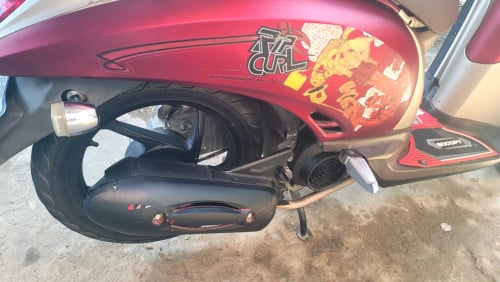 លក់ម៉ូតូ Scoopy 2011 ម៉ូតូស្អាត តួ ម៉ាស៊ីននៅសំណុំទាំងអស់