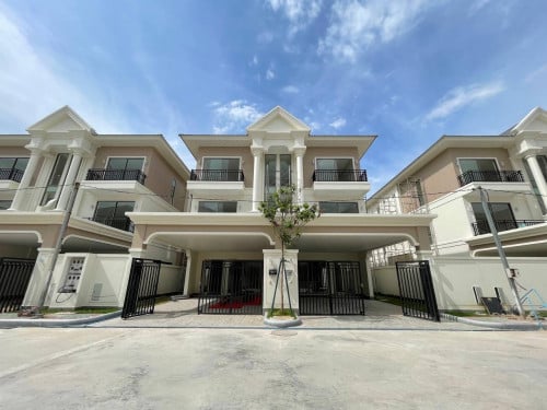 វីឡាភ្លោះ TB លក់បន្ទាន់, Eco Poli នៅបុរីប៉េងហួតបឹងស្នោរ ច្បារអំពៅ