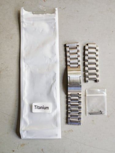 លក់ខ្សែរ នាឡិការ Titanium ស្រាលស្រួលពាក់ ទំហំ 22mm ថ្មី។