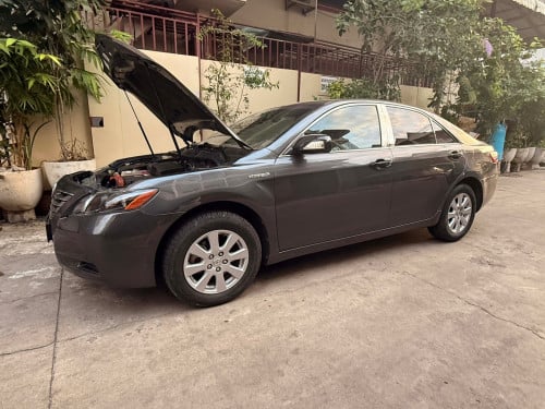 ឡានលក់បន្ទាន់Toyota Camry 07 Hybrid full option