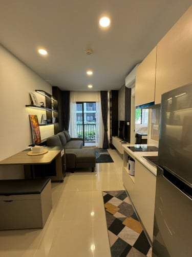 🌿 1-Bedroom Condo for Rent — Garden View