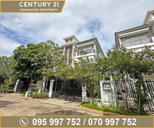 🏠 វីឡាភ្លោះ (Twin) សម្រាប់ជួល ក្នុងបុរី ប៉េងហួត ផ្លូវជាតិលេខ6A