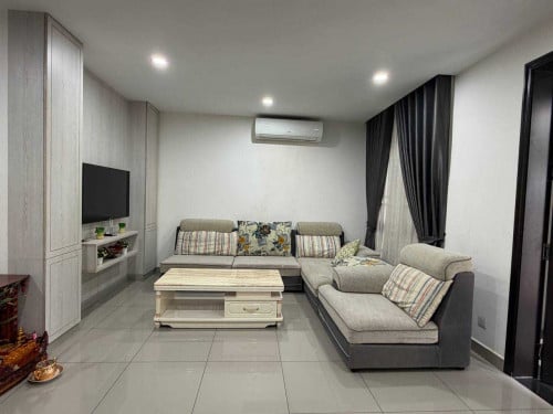 🏡វីឡាភ្លោះសម្រាប់លក់ នៅក្នុងបុរីជីបម៉ុងលែនម៉ាក271