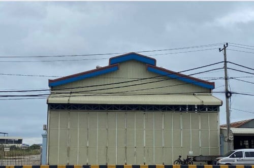 🔰ឃ្លាំងអាជីវកម្មសំរាប់ជួលនៅផ្លូវធំព្រែកព្នៅ។