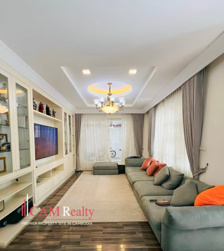 5 Bedrooms Queen Villa For Rent In Borey Peng Houth Beoung Snor
