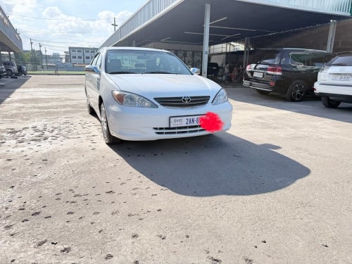 Camry LE 2003 បើកដំបូល