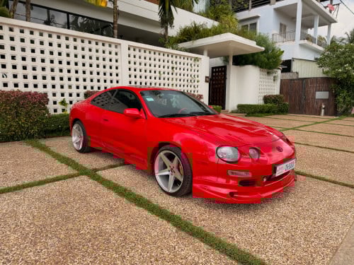 Celica ឆ្នាំ 1996 ឡាននៅសៀមរាប តំលៃដាច់