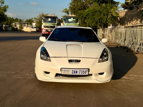 Celica ឆ្នាំ 2003 ឡាននៅសៀមរាប តំលៃដាច់