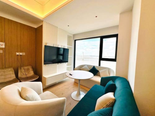 COZY TWO BEDROOM FOR RENT-RIVERSIDE 🍀