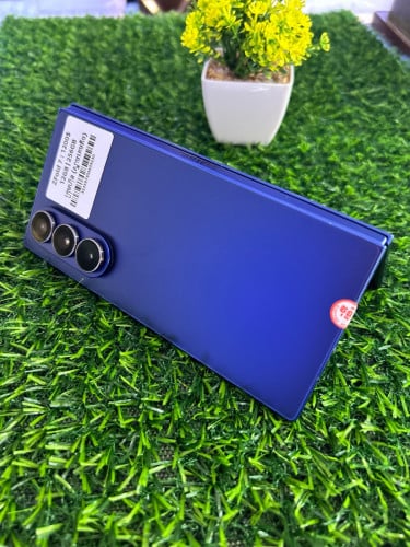 Fold 7 ក្រុមហ៊ុន