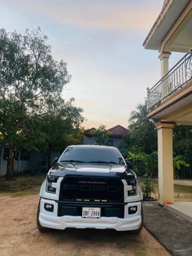 ford f150 platinum 015  ប៉ុង 2 បើកដំបូល camera  📸 360.សម្រាប់លក់( ឡានស្អាតអត់សូវជិះ)