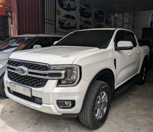 Ford Ranger XLT 2023 ថ្នាំសុិន១ជុំ ប្រើបានតិចគីឡូ  0767103307