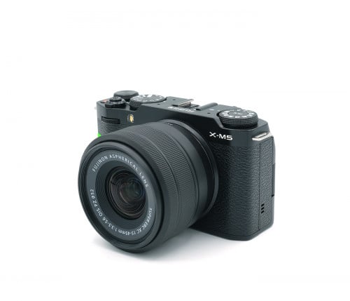 FUJIFILM X-M5 KIT 15-45mm F/3.5-5.6 OIS