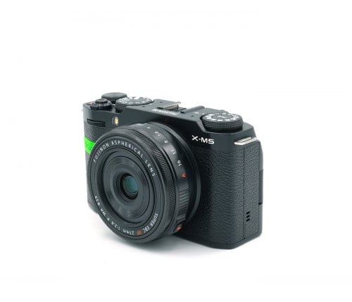 FUJIFILM X-M5 KIT XF 27mm F/2.8 R WR