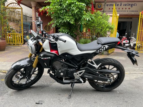Honda CB150cc 2018 New98%មានពន្ធកាតគ្រីស្លាកលេខ