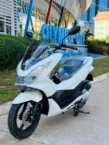 Honda PCX 016 ជប៉ុនសុទ្ធ125cc ម៉ាស៊ីនតាន់ហាប់នែនស្ងាត់សំណុំហ្សីនជិះស្រួលស្ទុះមិនលាន់មិនហុយមានពន្ធកាត