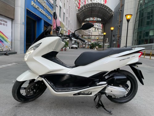 Honda Pcx150cc 2015 New98%មានពន្ធកាតគ្រីស្លាកលេខ