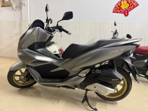 Honda PCX150cc 2020 Japen Thai platPP ម៉ាសុីនស្ទុះជិះស្រួល ជិះផ្ទាល់ មានស្គុតមួយជុំ