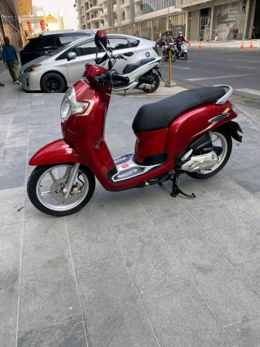 Honda scoopy 2019