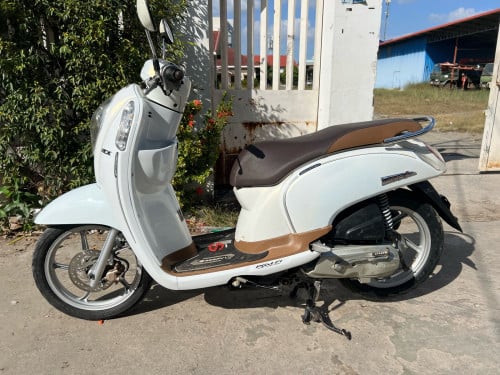 Honda Scoopyi 2015