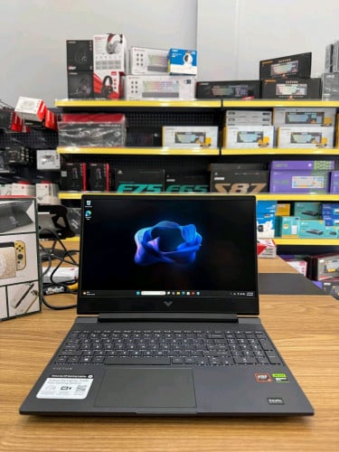 HP Victus 15 RTX 4050 6GB