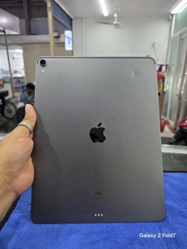 Ipad Pro12.9 2018 64G Wifi only សំណុំសុីន