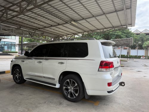 Land Cruiser 2020 ឡានស្អាតទិញខ្លាញ់គោ