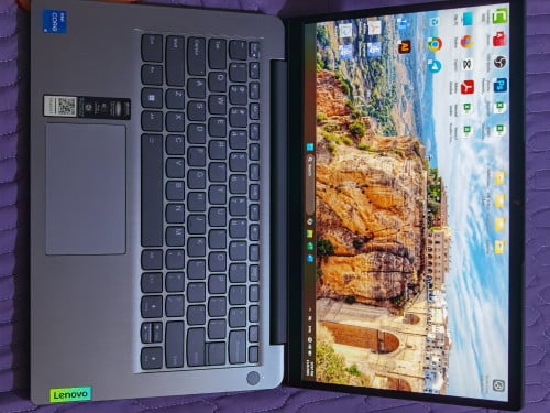 Lenovo ideapad 14IAU7