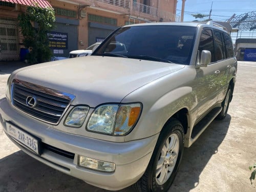 Lexus lx 470 ឆ្នាំ 2004 ឡានzinម៉ាជុំ