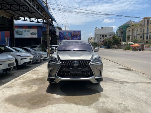 Lexus LX 570 Super Sport Full Options 2018 Specs Arabម្ចាស់ដើមទិញថ្មីខ្លាញ់គោ
