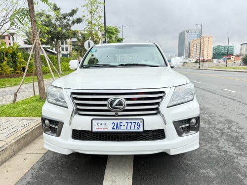 Lexus LX570 Full option ម្ចាស់ដើម ,Year:2013 សោរ2គ្រាប់