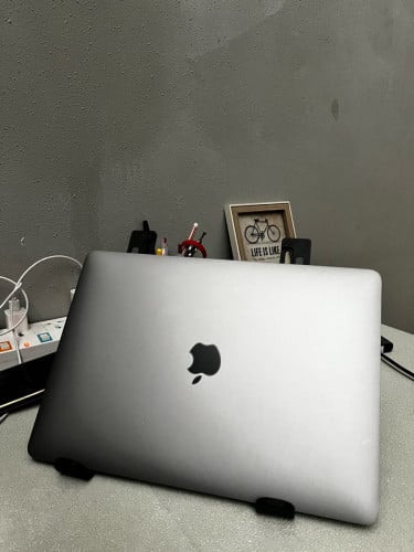 MacBook Air  2019