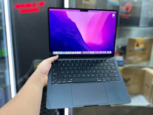 MacBook Air M2 13.6-inch 512GB - 99% New