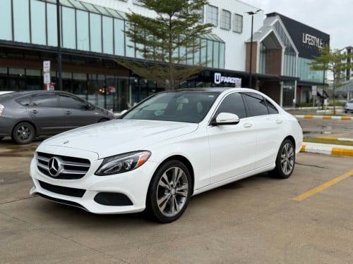 Mercedes Ben C300 2015 (4matic) ក្រដាស់ពន្ធ