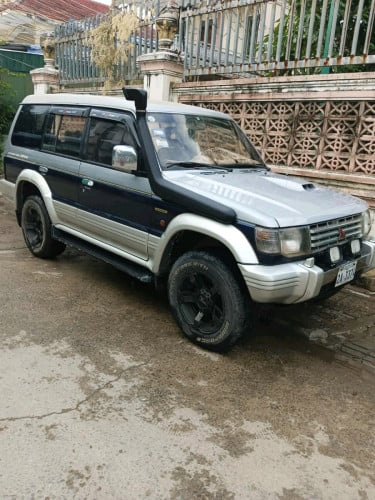 Mitsubishi. Pajearo. ឆ្នាំ96