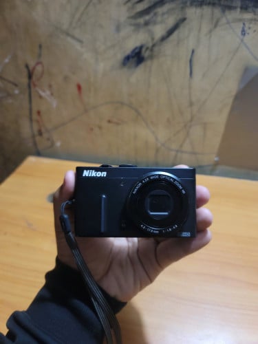 Nikon P310