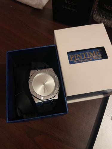 Pintime Minimalist Man Watch