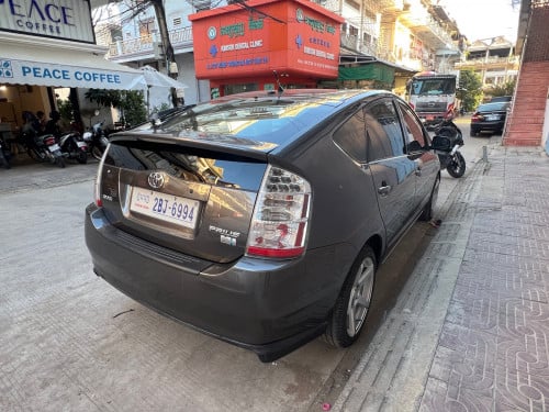 Prius 08 h-full ឡានថ្មីលេងហើយពិន្ទុកប់