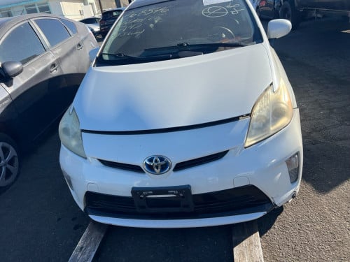 Prius 2012 Option 3 Solar ដល់ផែ 21-12-25