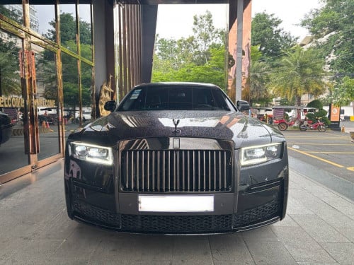 Rolls Royce black badge ghost 2023