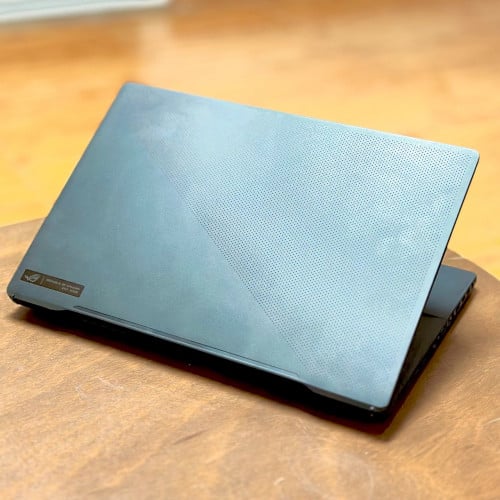 RTX3060 Zephyrus M16 i7 12th