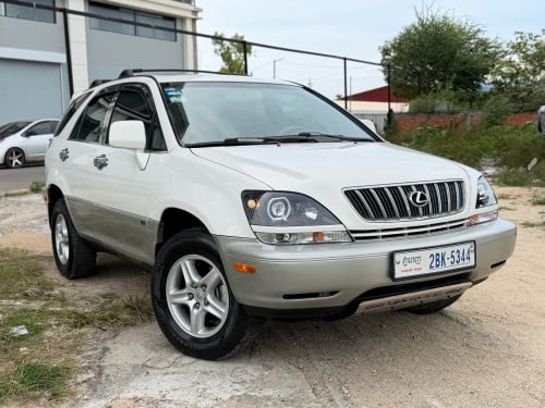 RX . 300 ឆ្នាំ 2001 . ម្ចាស់ ដើម