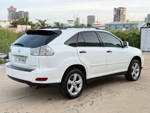 RX .330 ឆ្នាំ 04 Half . full  ឡានថ្មី